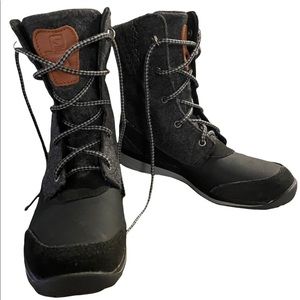 Solomon Woman’s Winter Boot